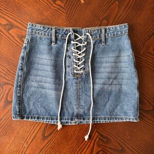 Guess Denim Lace-Up Mini Skirt Y2K size small miniskirt